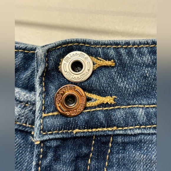 Miss Me Womens Denim Distressed Frayed Hem Jewel Stud Bermuda Shorts 29 - Picture 4 of 13